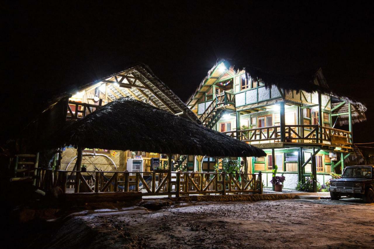 Aparthotel Oleaje Mompiche Exterior photo